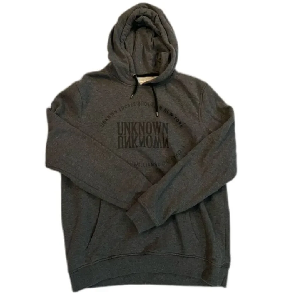 Unknown Men’s Hoodie Gray